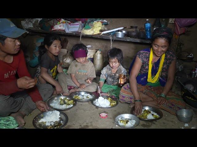 Organic village life || Cooking mushroom greens and potato vegetables in the village