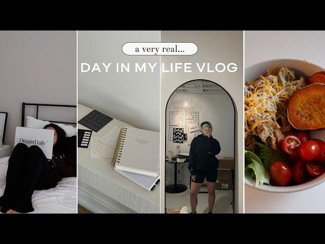 6 AM VLOG: on a day I'm not feeling like myself