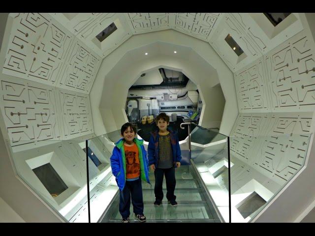 Scienceworks Melbourne Review & Williamstown Day Out - Travel Vlog