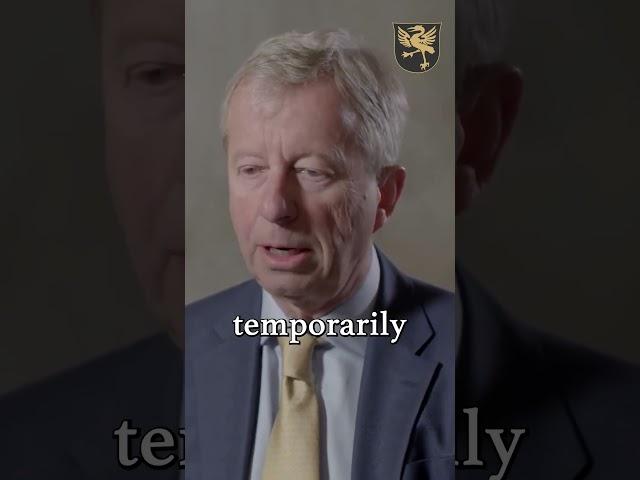 Central banks & goverments are keeping this bankrupt system alive — Egon von Greyerz warns