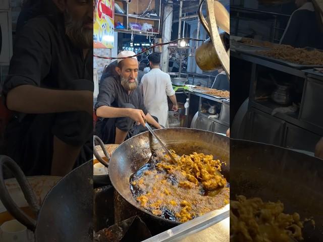 Peshawar Qissa khuwani Bazar Famous Pakorey