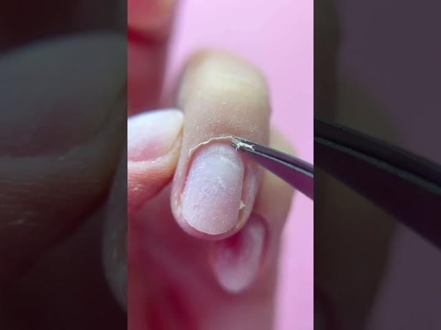СЕКРЕТ ЧИСТОГО КОМБИ МАНИКЮРА #секретыманикюра #лайфхакиманикюр #комбинированныйманикюр