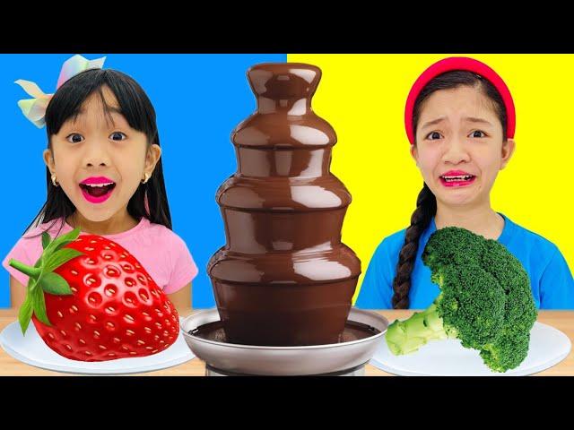 CHOCOLATE FONDUE CHALLENGE | KAYCEE & RACHEL in WONDERLAND FAMILY