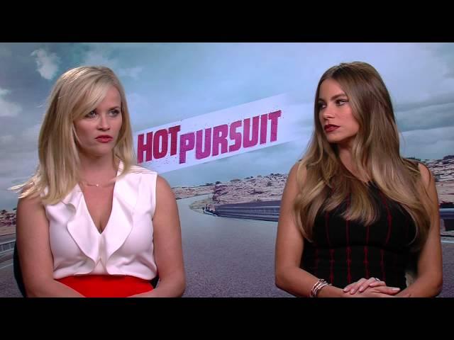 Hot Pursuit: Reese Witherspoon & Sofia Vergara Funny Movie Interview | ScreenSlam