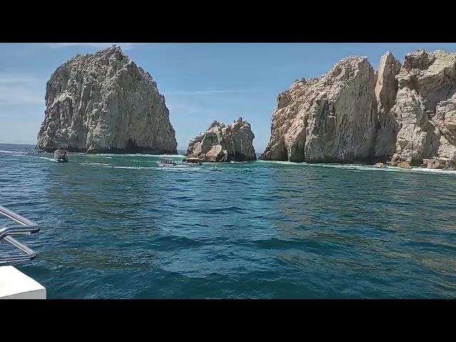 Arch at Cabo Sea of Cortez meets Pacific