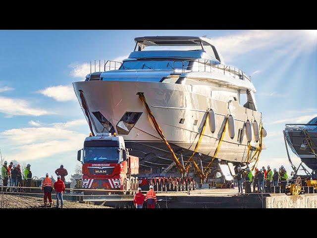 Mega-Yacht Transport / Heavy Haulage to the Exhibition Site | Boot 2020