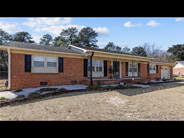 899 De Paul Drive, Fayetteville, NC Presented by Dietchi Thomas.