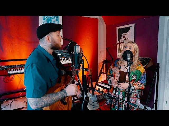 Ella Henderson & James Arthur – Let’s Go Home Together (Acoustic Video)