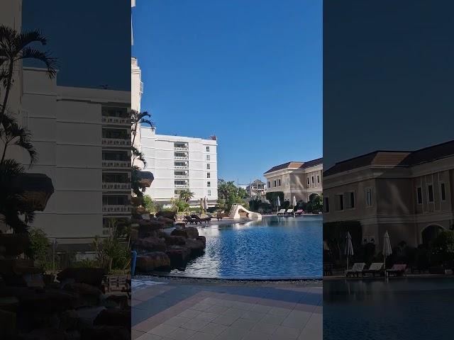 Pool side at the LK legend #thailand #pattaya #travel #pool