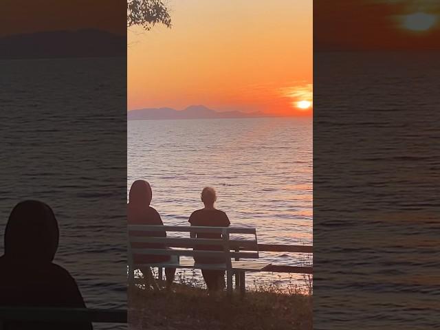 Un angolo di paradiso.. #Greece #camperlife #storyhunterstv #sunsetview