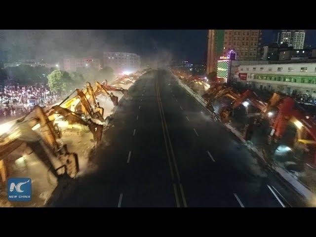 200 excavators dismantle flyover in 8 hours