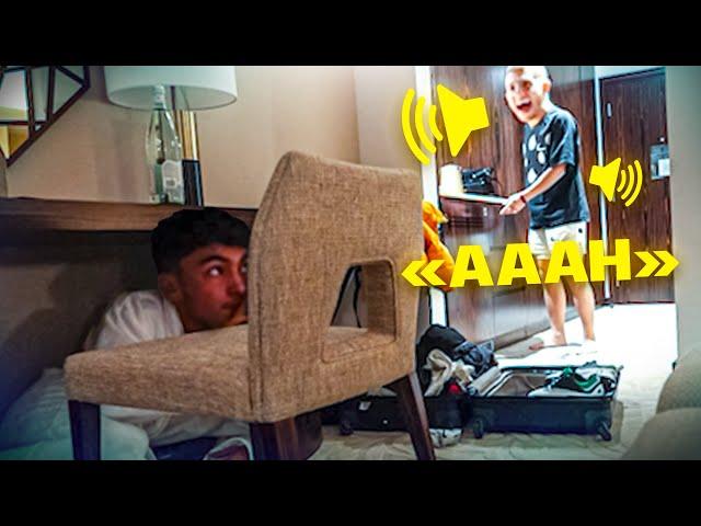 Je prank michou dans sa chambre d’hôtel ! (Il devient fou)