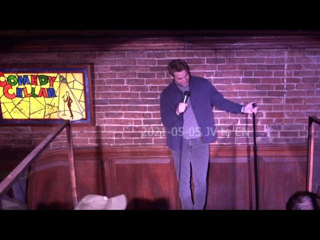 GUY IN CROWD ONLY MET ONE JEW IN HIS LIFE - Comedian Eric Neumann