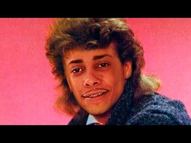 MC POZE NOS ANOS 80