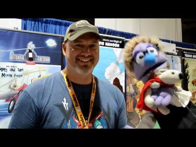 Flick, from The Nerd Soapbox, falls in love with Herobear at the 2015 Long Beach Comic Con.