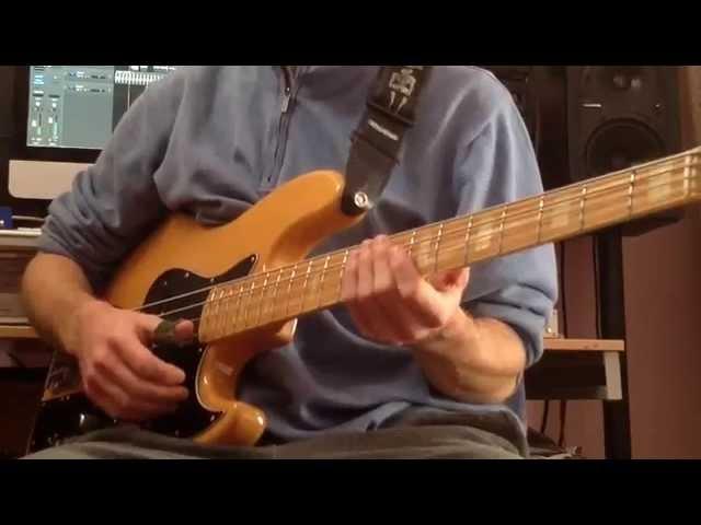 How to play slap bass - Run For Cover - Marcus Miller part 1/3