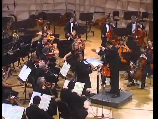 Ricardo Morales Plays Mozart Clarinet Concerto Mvt.II