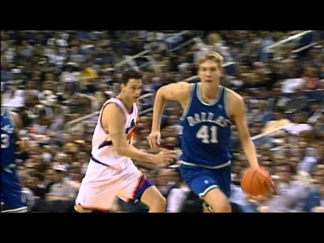 Dirk Nowitzki's First Career 20-Point Game!