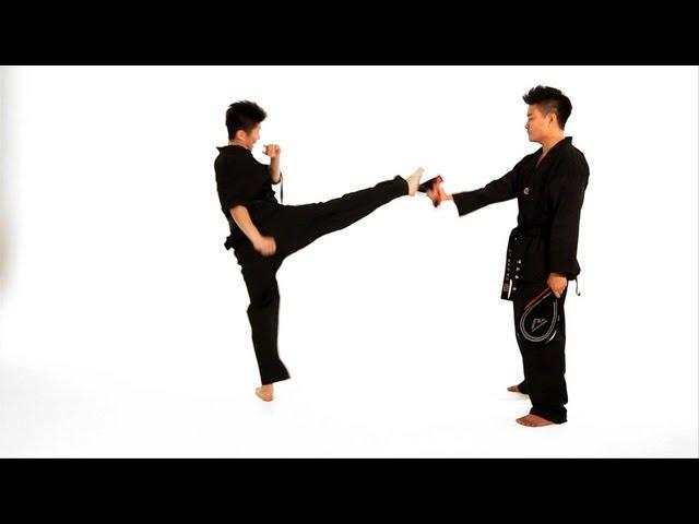 How to Do a Roundhouse Kick | Taekwondo Training