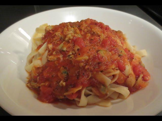 Linguini with Red Clam Sauce