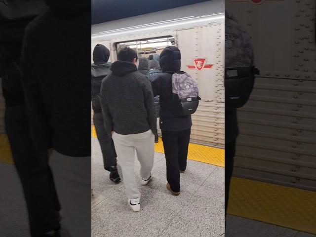 TORONTO SUBWAY #shorts #subscribe #subway