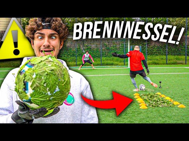 DER SCHMERZHAFTESTE BALL ALLER ZEITEN! "Brennnessel Ball*