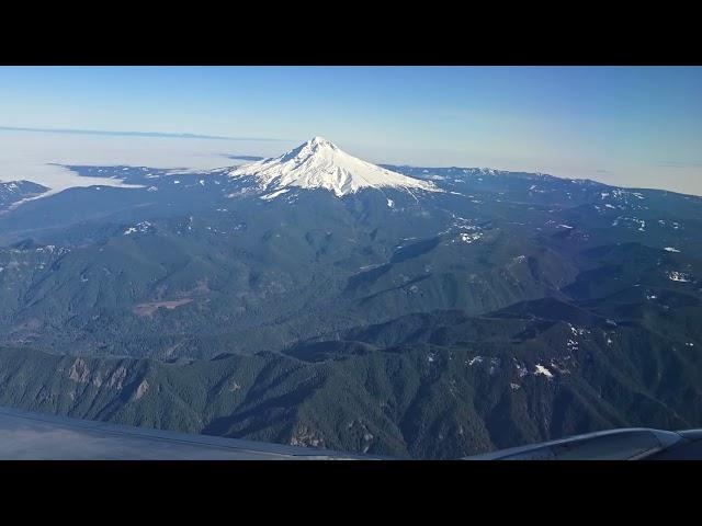 Pdx to Dallas with stunning views of Mt Hood