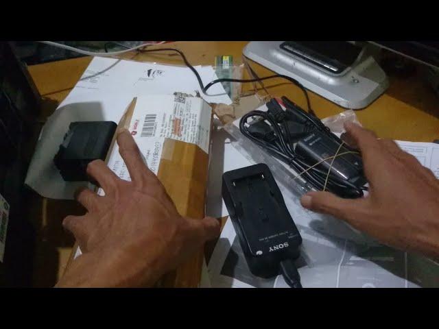 unboxing paket batre np f970 dan charger v615