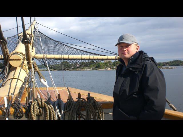 EXODUS sung by Dennis Tschirner