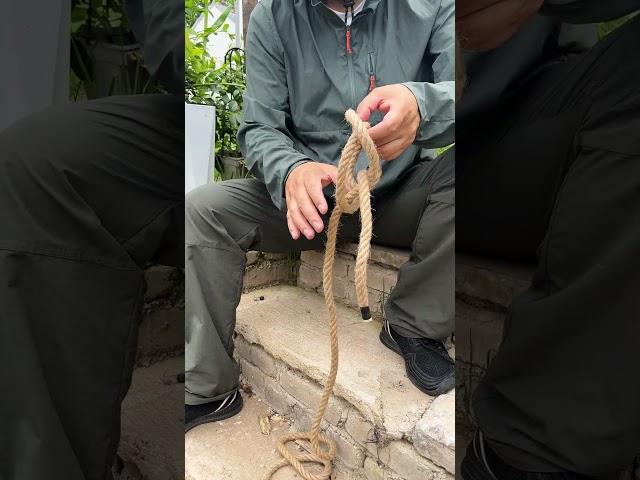 WoW, Flying Bowline Knot in Seconds.