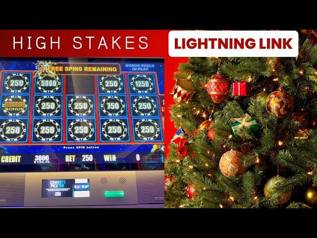 Merry Christmas!!! Accidentally betting more and hitting the bonus on high stakes Lightning link!