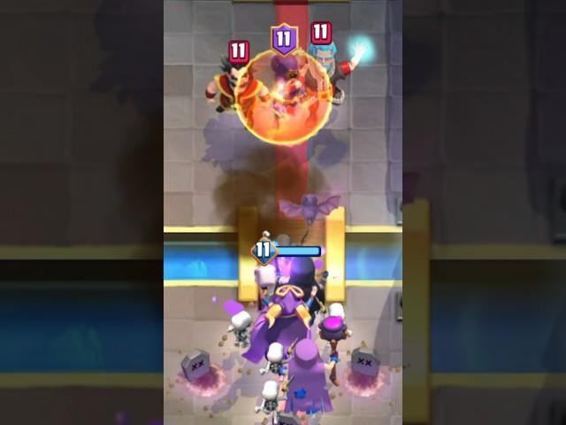 EVOLVED WITCHES SQUAD vs EVOLVED WIZARDS SQUAD #clashroyale