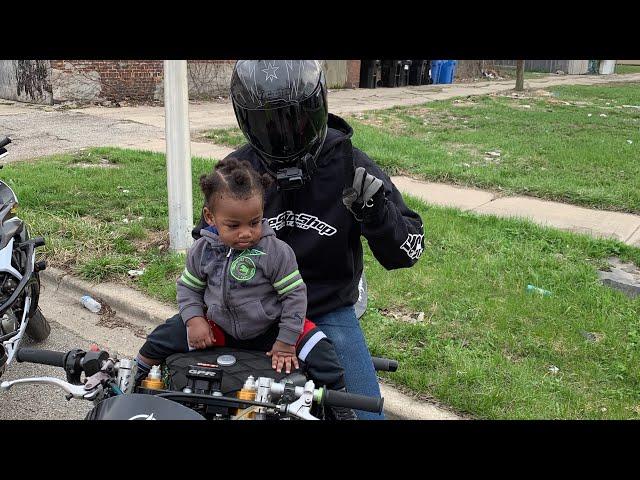 Why Kids LOVE Motorcycle Stunt Riding in Chicago! {Motovlog}