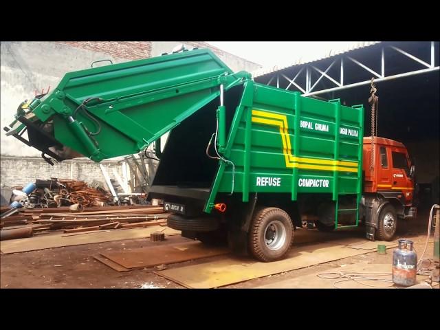 REFUSE COMPACTOR/GARBAGE COMPACTOR