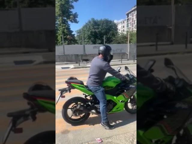 Kawasaki Ninja 400 #kawasaki #motovlog #shorts #junridesmototalia #ninja #bigbikes