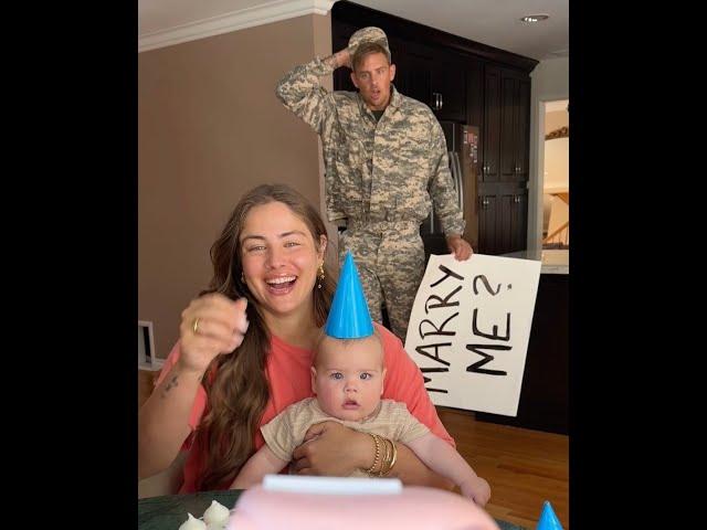 Soldier returns home to propose to girlfriend at her birthday and gets surprise pregnancy news 