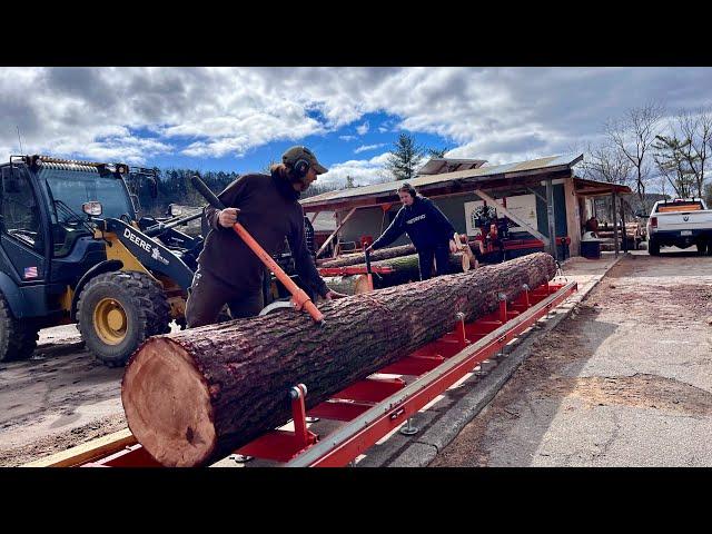 Milling MASSIVE Custom Beam on a Homeowner’s Sawmill