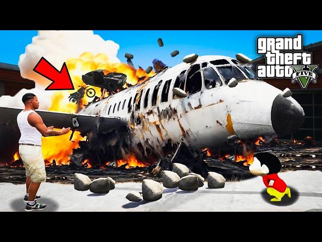 GTA 5:Franklin & Shinchan Found A Crashed Plane Nearby Michael House In Gta 5...!