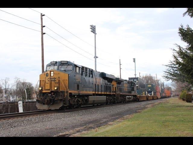 HD: Nice lashups, nice crews, foreign power and more! Sunday Railfanning on the River Sub. 12-22-13