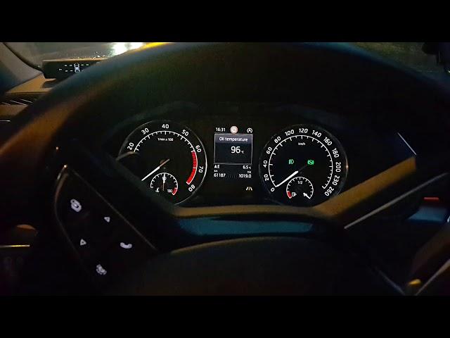 Škoda Superb III self switching of MaxiDot display