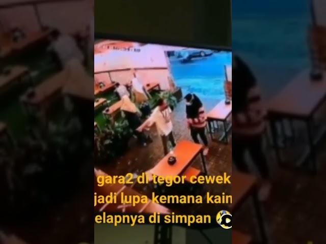 Gara gara di tegur cewek Lap meja nya jdi Hilangkan   #shorts #shortvideo #lucu #ngakak #netizen