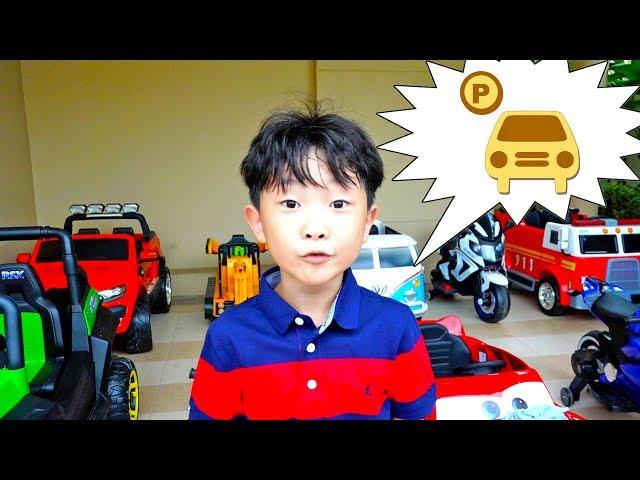 Yejun Build Car Toy Parking Lot in House | Story for Children