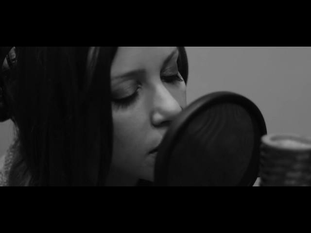 LeeLoo - Gotta Go With This Feeling (original)