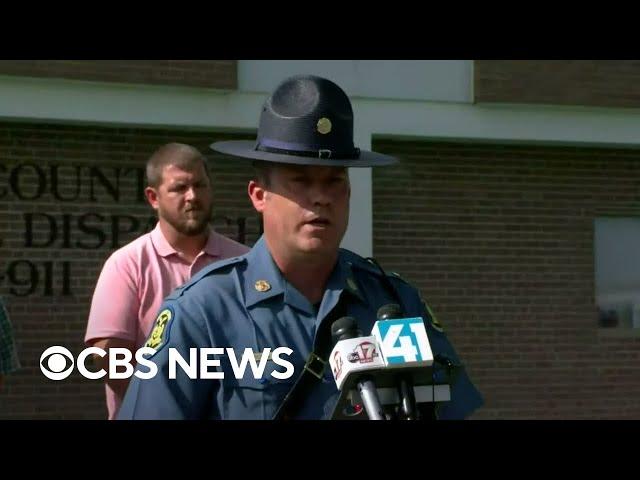 Missouri officials hold briefing after Amtrak train derailment | full video