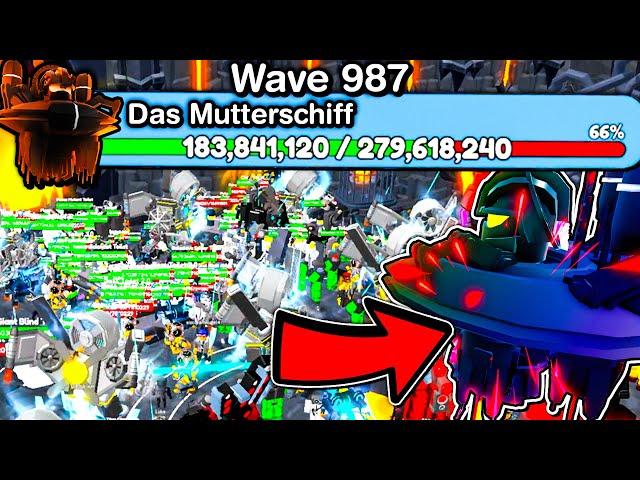 DAS MUTTERSCHIFF vs. 100 SPIELER In Toilet Tower Defense!