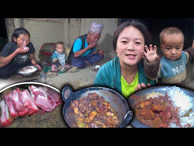 Local Pork Recipe with Rice in Nepali Rural Village kitchen आज घरमा सुङ्गुर को मासु सँग ढिडो र भात