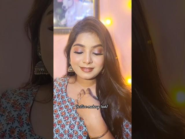 Easy festive makeup tutorial️ #shorts #makeup #festivalmakeup #ytshorts #Nishhh