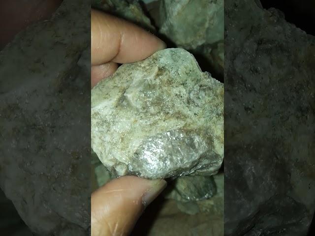 GOSHENITE (COLOURLESS AND TRANSPARENT) IN BERYL GEMSTONES, ROUGH STONES; #shorts #rawgemstones