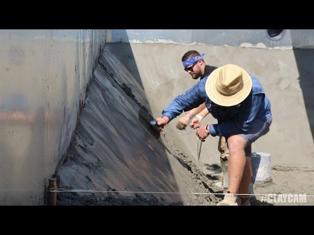 POURING THE POOL BOTTOM