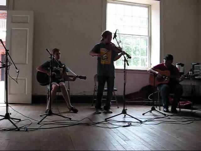 Leather Britches - Old Time fiddle contest 2011